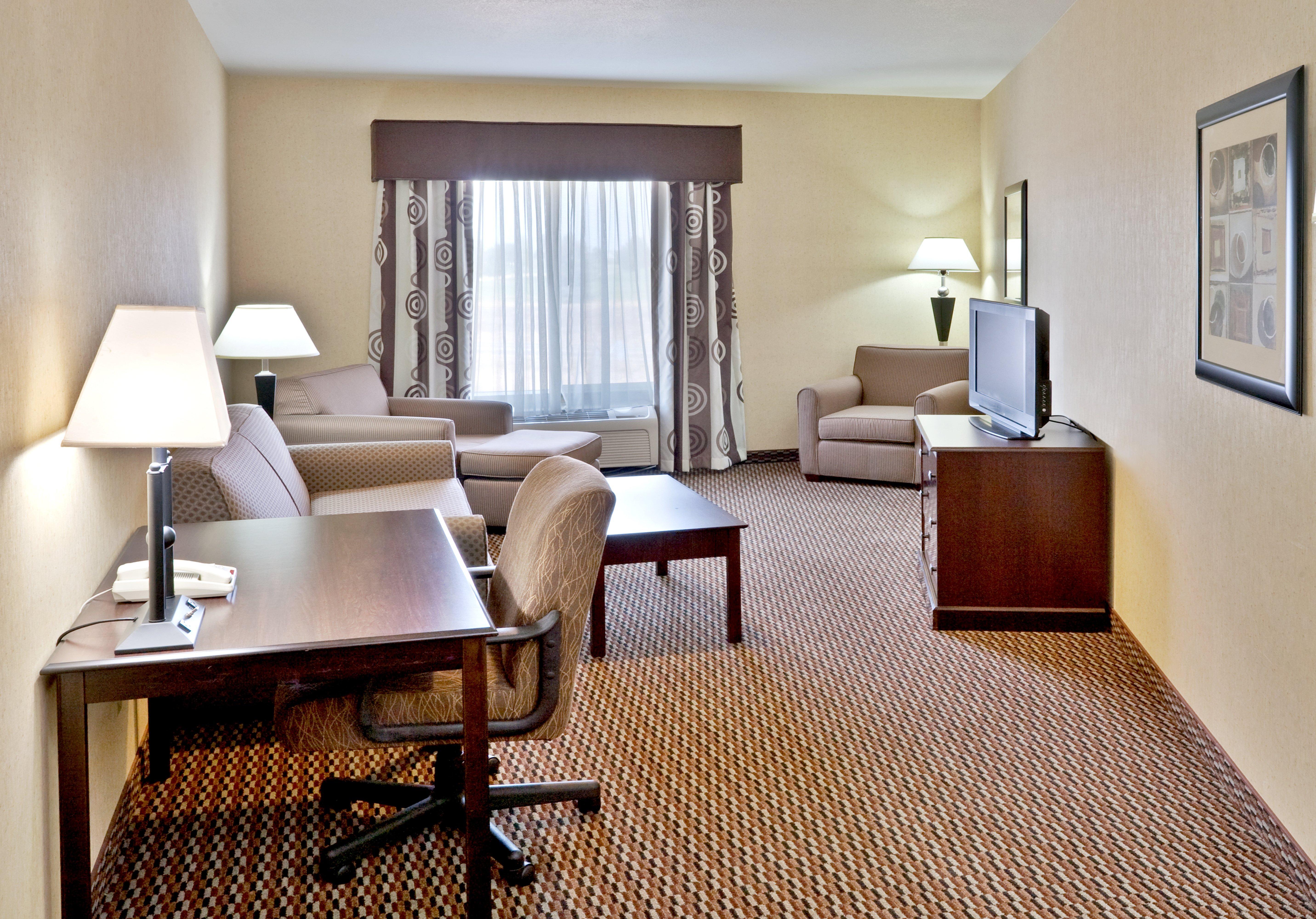Holiday Inn Express & Suites Nampa - Idaho Center By Ihg Exterior foto