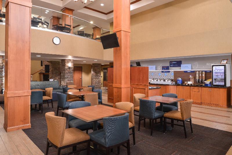 Holiday Inn Express & Suites Nampa - Idaho Center By Ihg Exterior foto